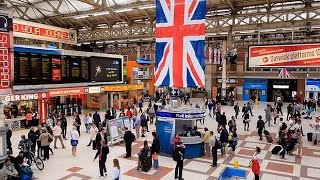 A Walk Through The London Victoria Station London England [upl. by Drofyar944]